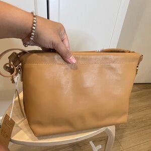 Elegant Tan Crossbody Bag
